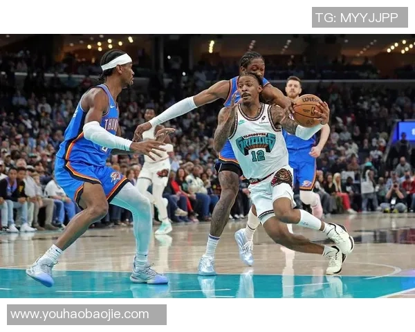 莫兰特苦撑全场半场仅得十二分五助攻难救主球队陷入被动正负值低至负十九